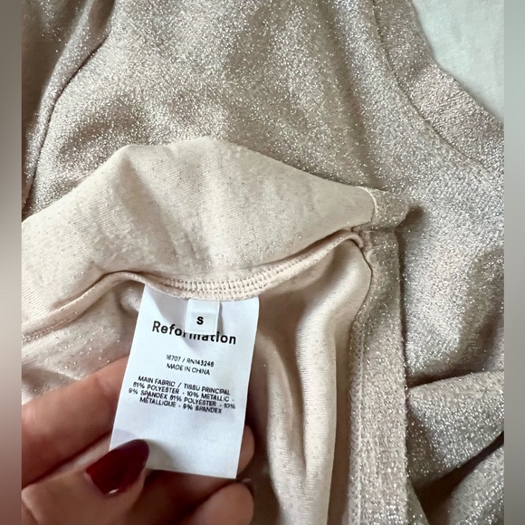 Reformation Laight Top in Buff Sparkle - Size Small - Picture 6 of 9
